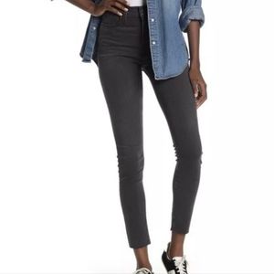 Madewell 9" Mid Rise Skinny Jeans Size 27‎